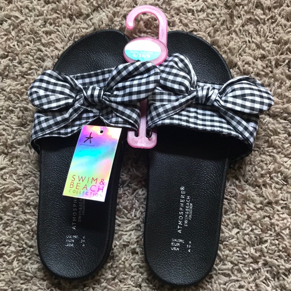 NWT Atmosphere Gingham slides